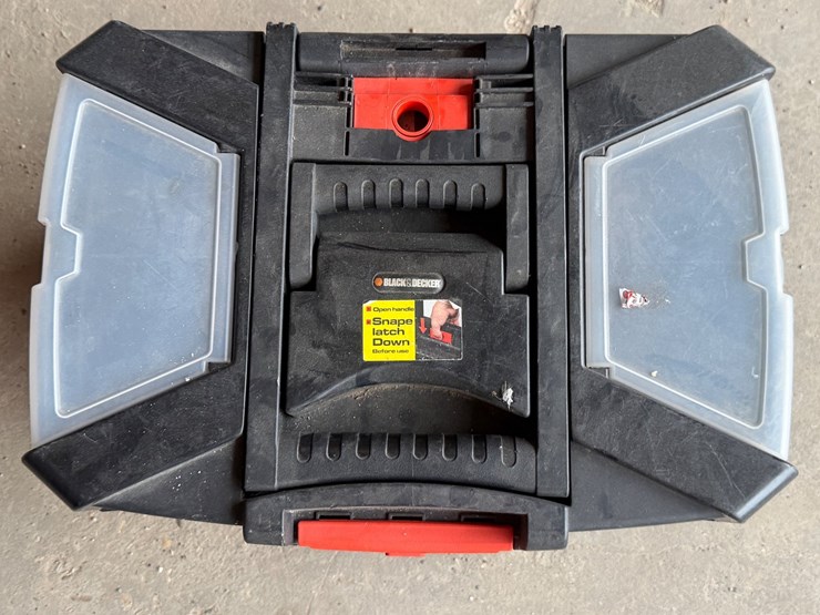 #2003-•-black-and-decker-tool-box-image-4