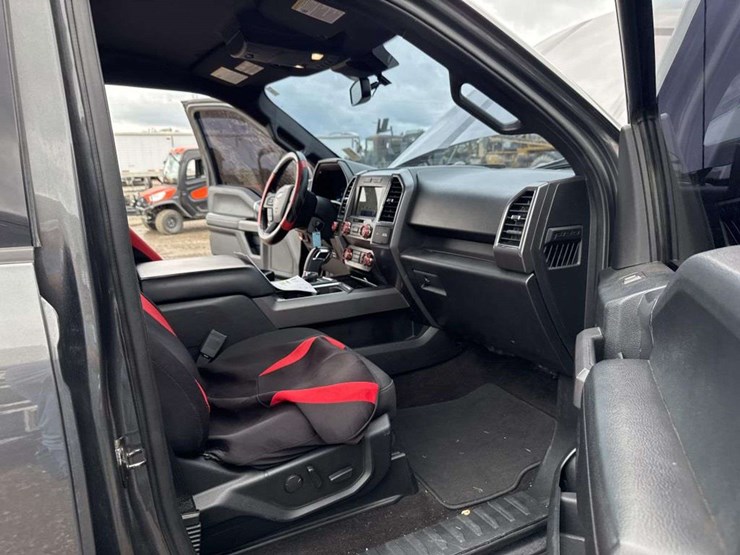 2019-ford-f150-image-13