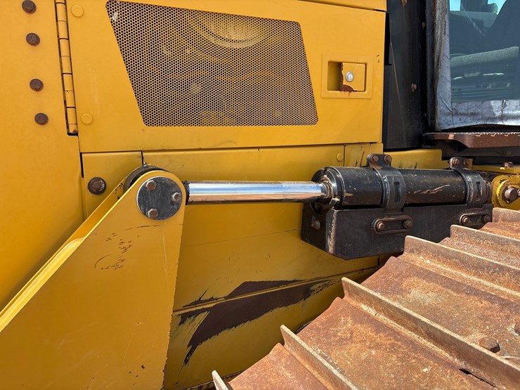 caterpillar-d6n-lgp-image-5