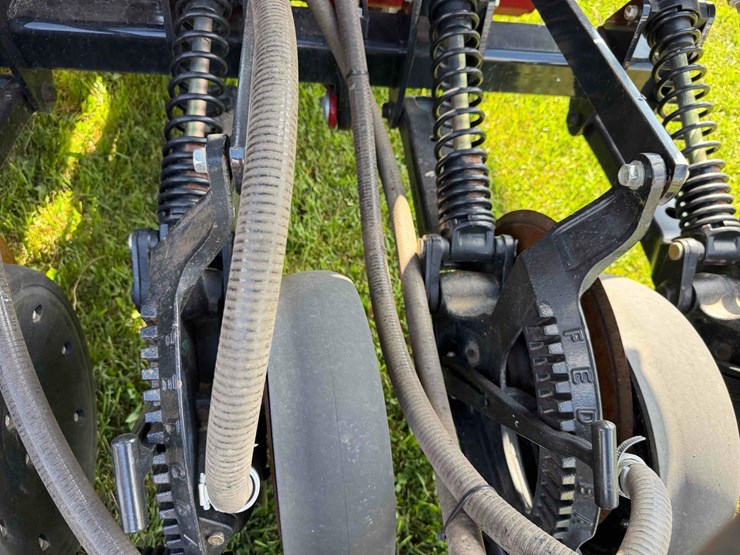 case-ih-550-image-19