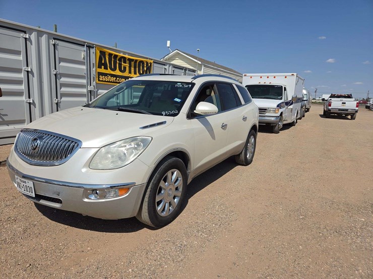 2011-buick-enclave-cxl-image-1