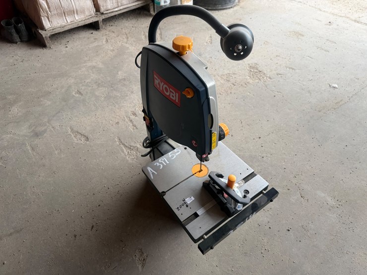 #2014-•-ryobi-band-saw-image-2