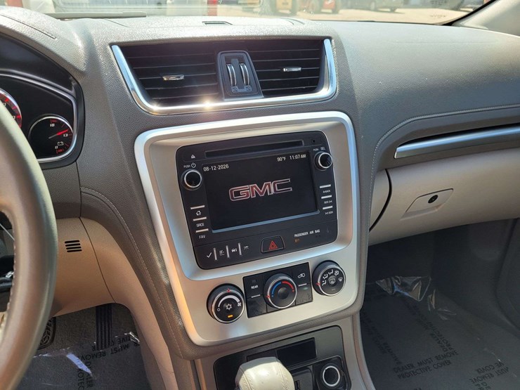 2016-gmc-acadia-image-15