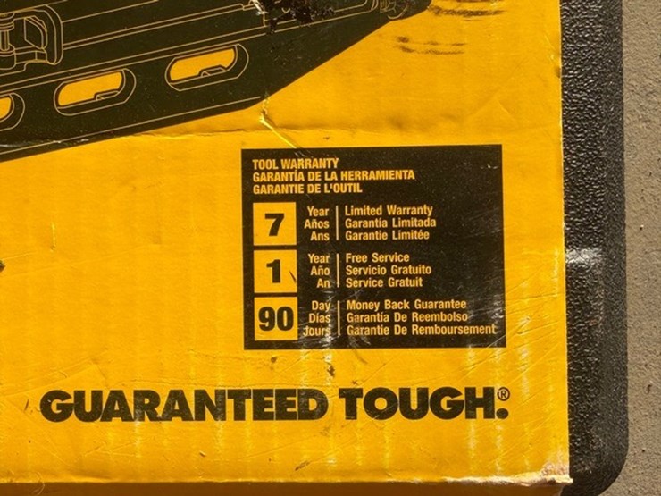 #2027-•-dewalt-16-gauge-finish-nailer-image-7
