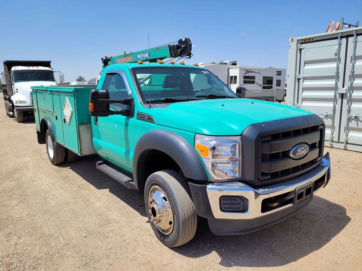 2015-ford-f550-image-2