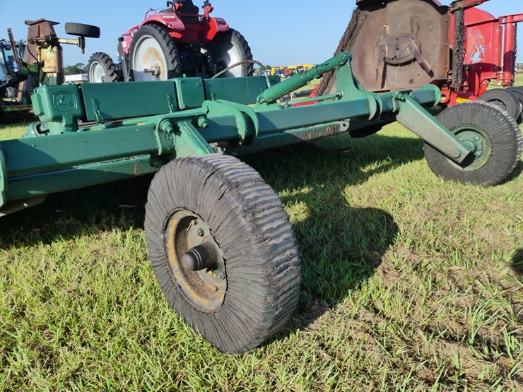 john-deere-10-image-5