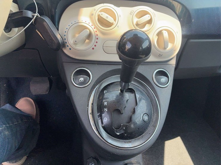 2015-fiat-500-image-13