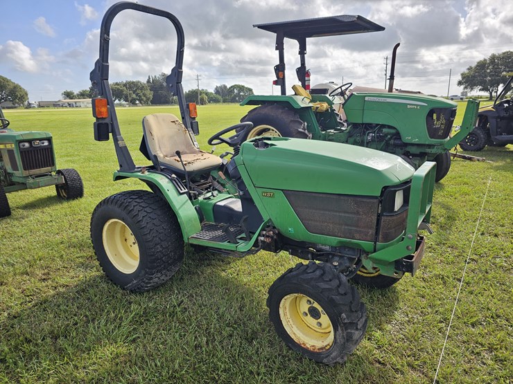 john-deere-4110-image-2