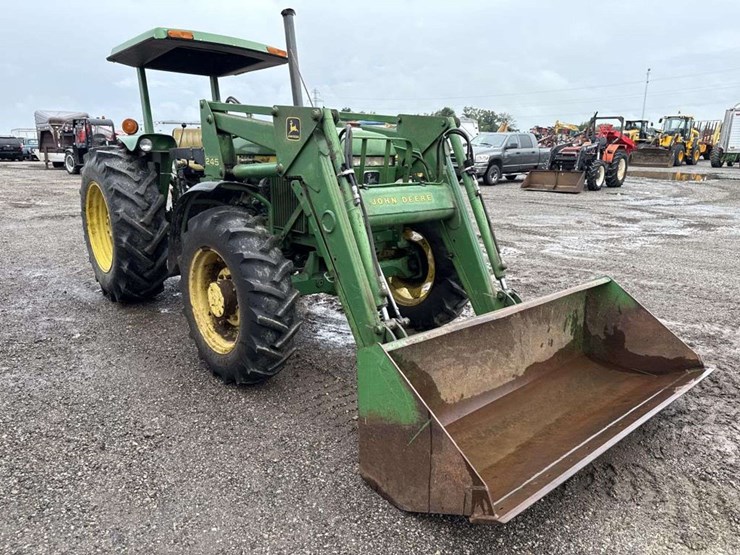 john-deere-2350-image-4