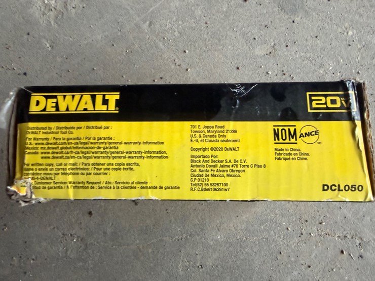 #2018-•-dewalt-20v-led-handheld-area-light-image-11