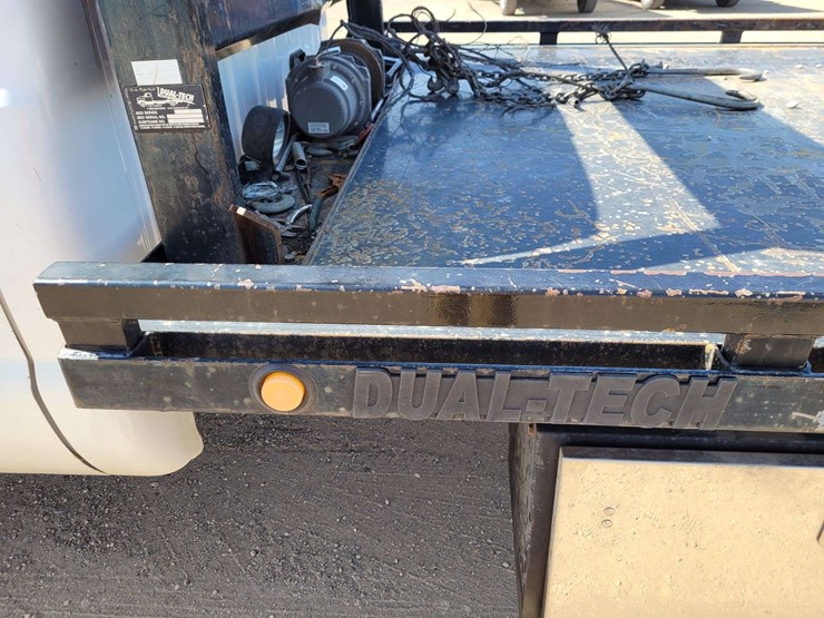 2004-ford-f550-image-19
