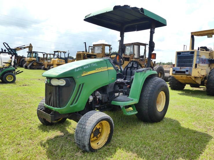 john-deere-3720-image-2