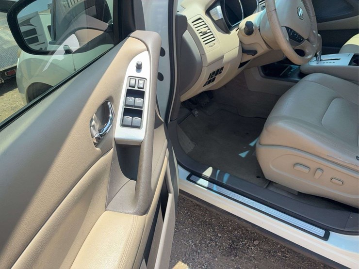 2014-nissan-murano-image-9
