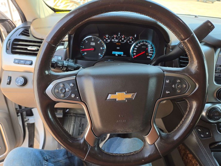 2018-chevrolet-tahoe-image-16