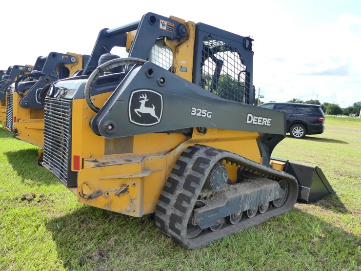 deere-325g-image-3