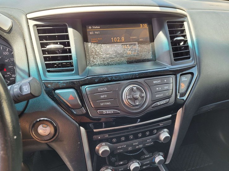 2013-nissan-pathfinder-image-16