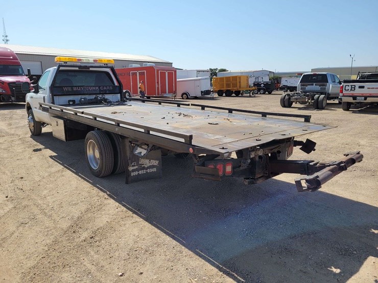2004-ford-f550-image-13