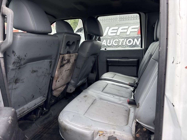 2014-ford-f550-xl-image-9