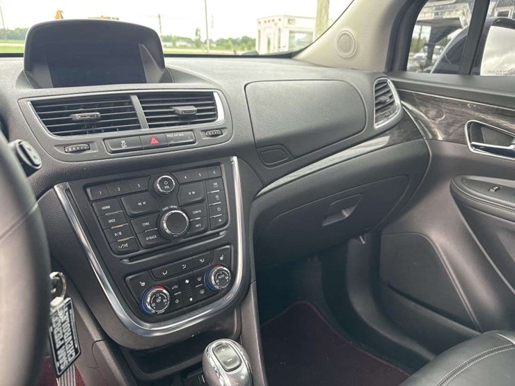 2015-buick-encore-image-15