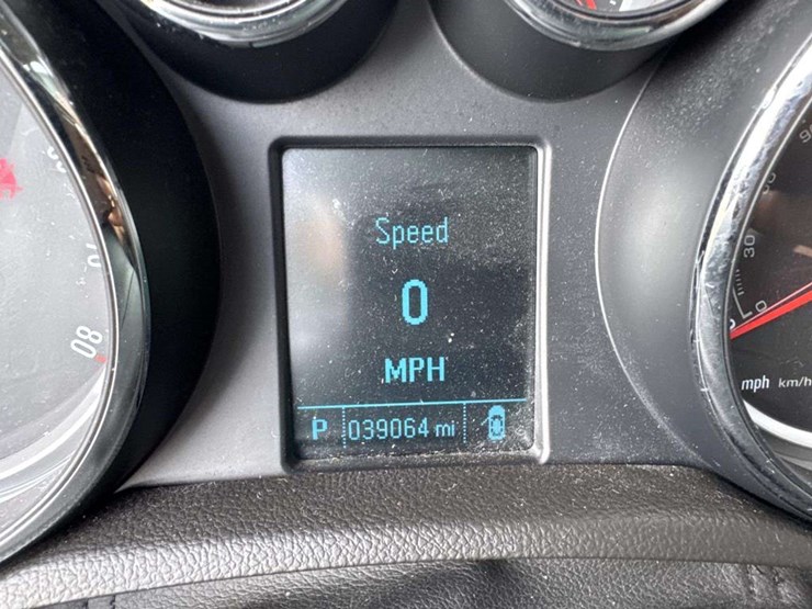 2015-buick-encore-image-16