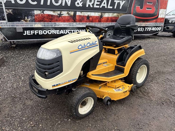 cub-cadet-gt2544-image-1