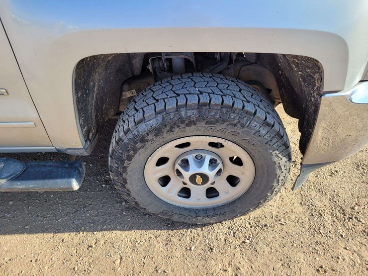 2017-chevrolet-silverado-2500-lt-image-3