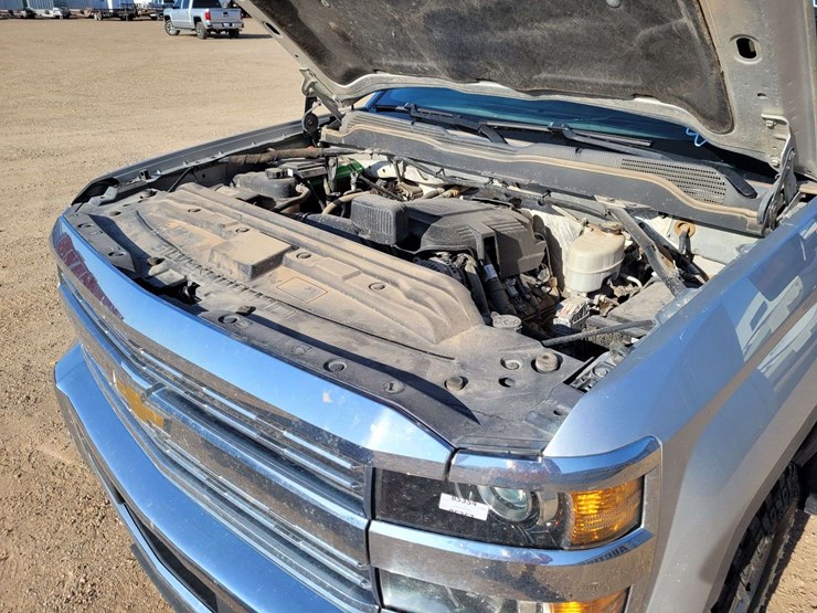 2017-chevrolet-silverado-2500-lt-image-21