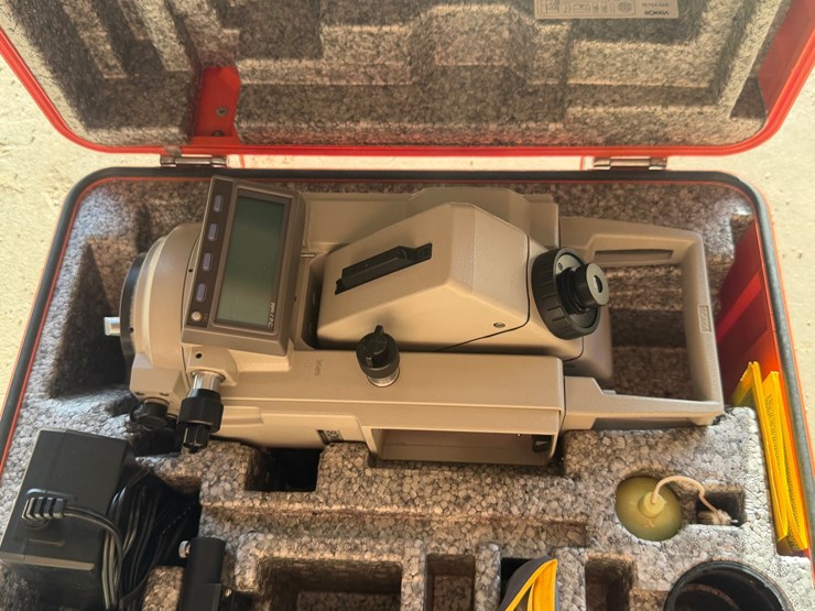 #2023-•-sokkia-set-5a-total-station-image-6