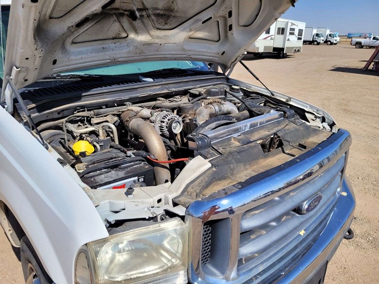 2004-ford-f550-image-29