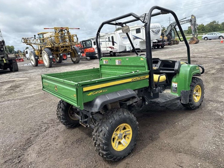 john-deere-gator-image-3