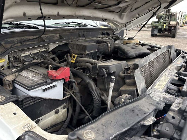 2011-ford-f350-image-19