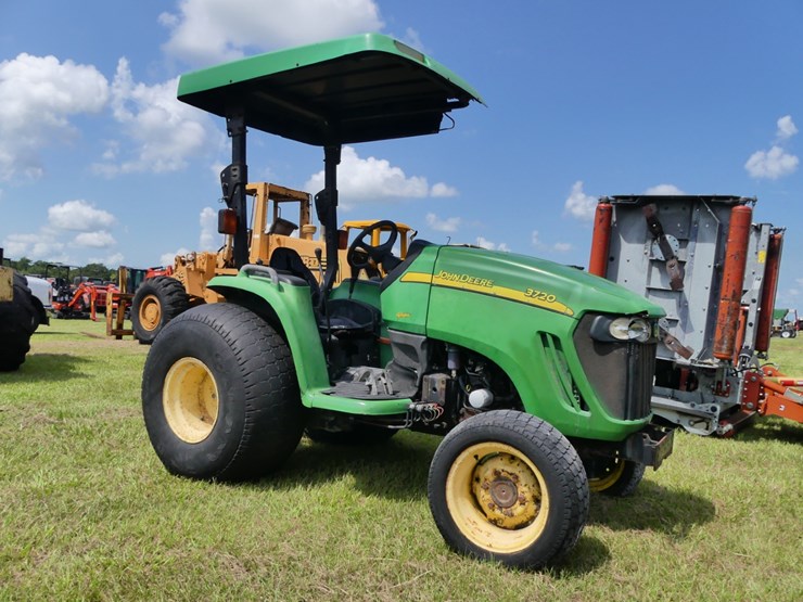 john-deere-3720-image-1