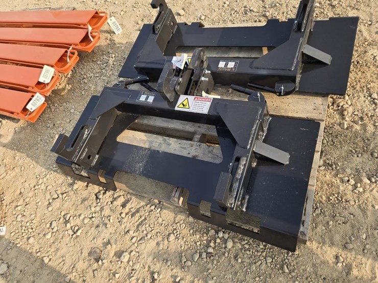 caterpillar-12-image-2