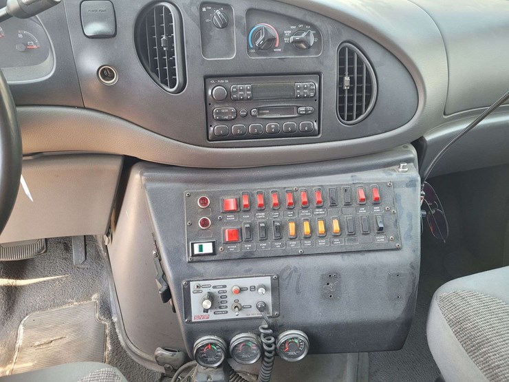 1999-ford-e450-image-24