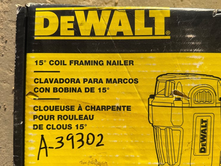 #2031-•-dewalt-coil-framing-nailgun-image-4