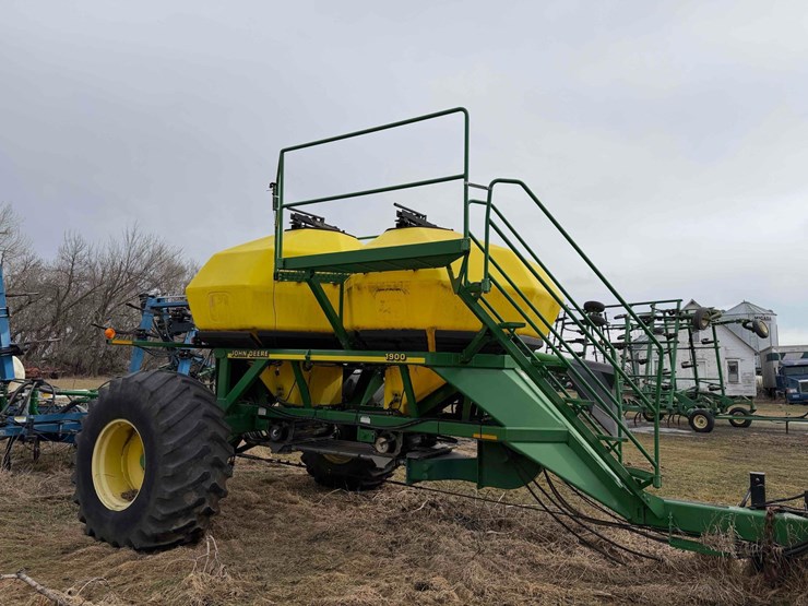 john-deere-1900-image-1