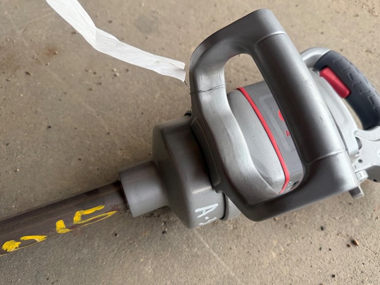 #2015-•-ingersoll-rand-2850-1in-impact-wrench-image-4