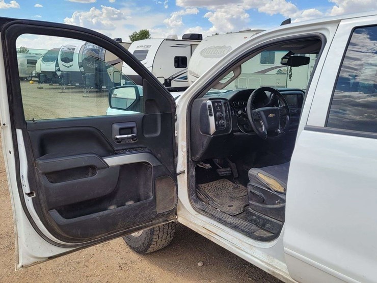 2016-chevrolet-silverado-2500-lt-image-6