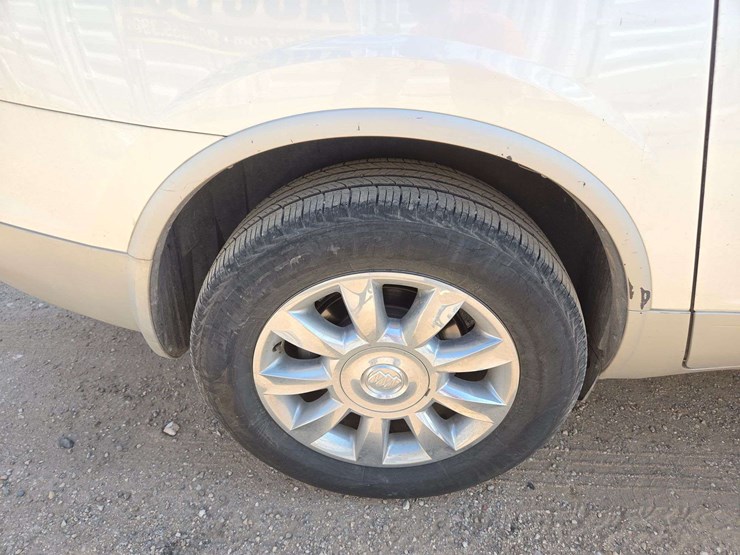 2011-buick-enclave-cxl-image-8