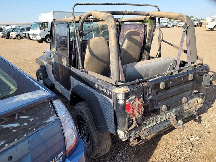 1992-jeep-wrangler-image-7