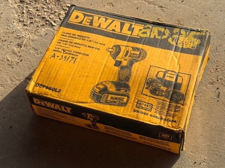 #2025-•-dewalt-1/2in-cordless-impact-wrench-image-1