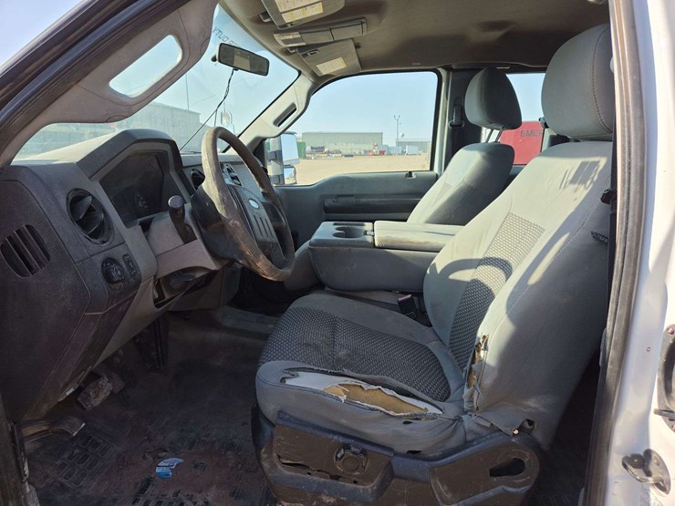 2012-ford-f250-image-16