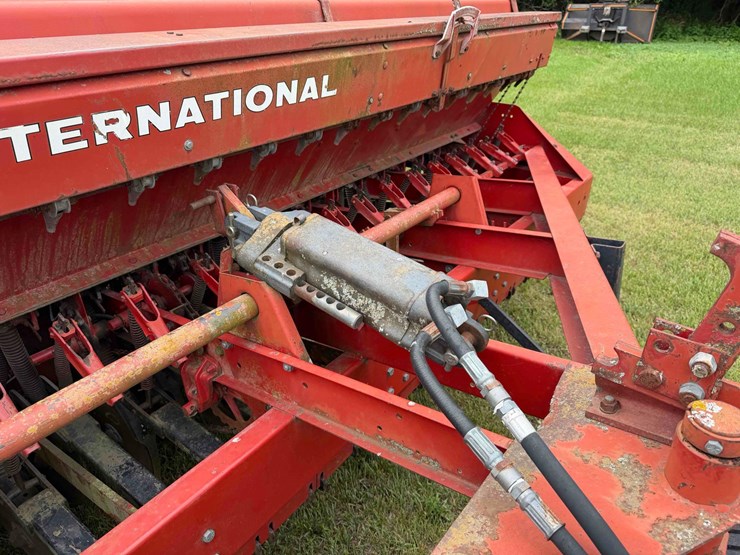 case-ih-6200-image-9