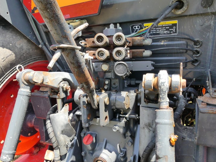 kubota-m7060-image-12