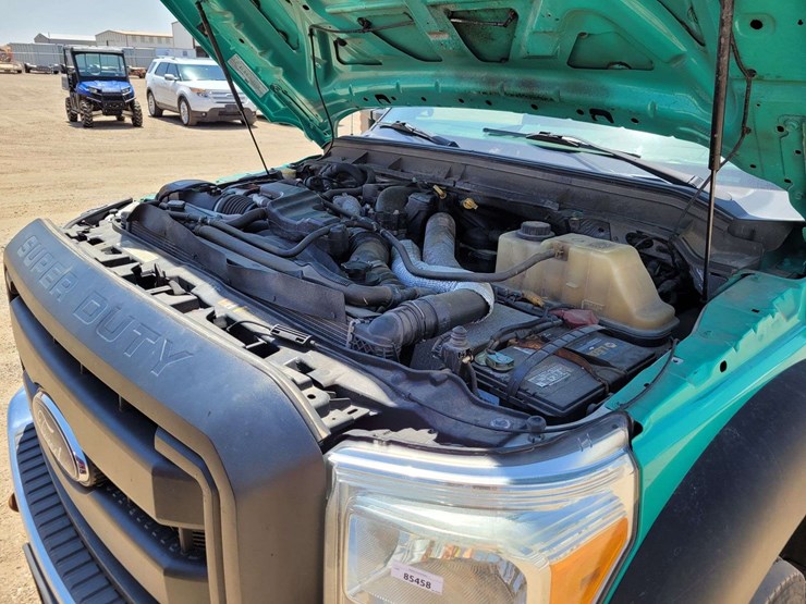2015-ford-f550-image-26