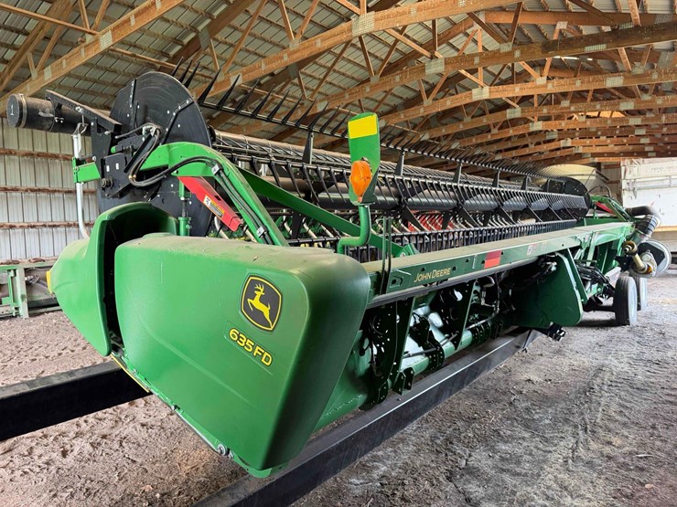 john-deere-635f-image-1