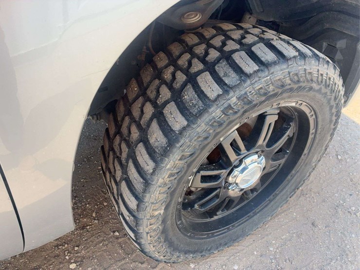 2010-toyota-tundra-image-45