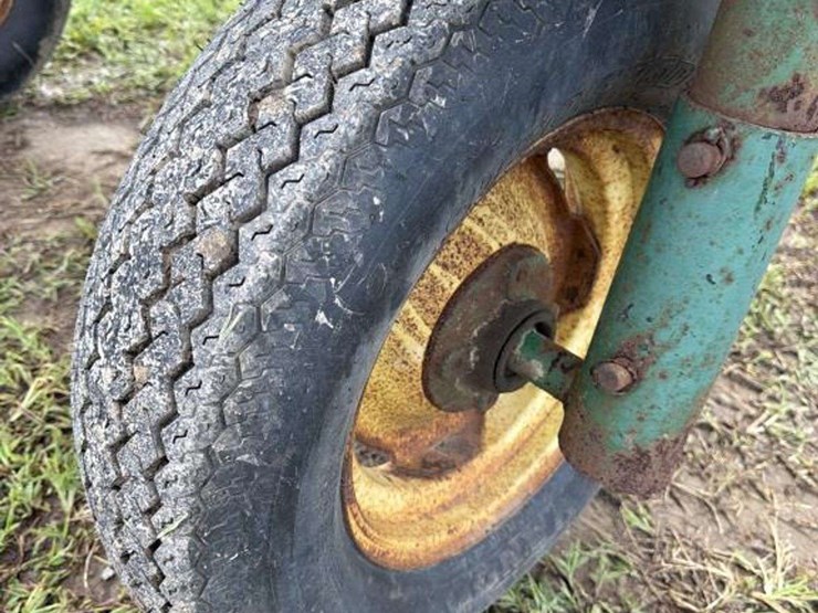 john-deere-200-image-5