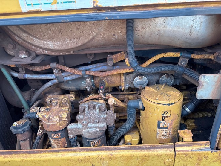 caterpillar-d6n-lgp-image-15