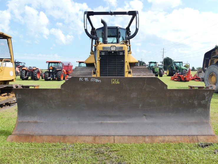 caterpillar-d6n-image-2